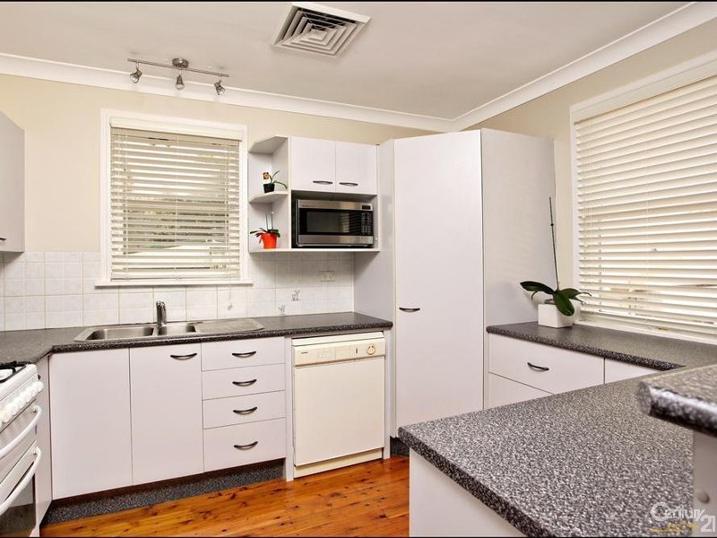 15 Carole Street, Seven Hills NSW 2147