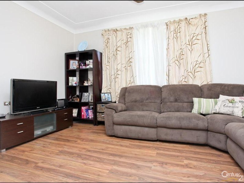 12 Gilmore Road, Lalor Park NSW 2147