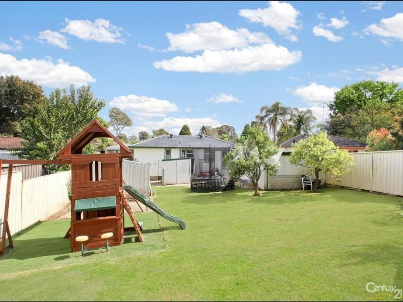 12 Gilmore Road, Lalor Park NSW 2147