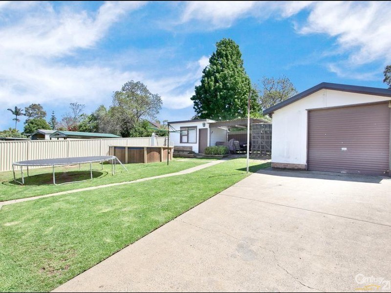17 Gilmore Road, Lalor Park NSW 2147