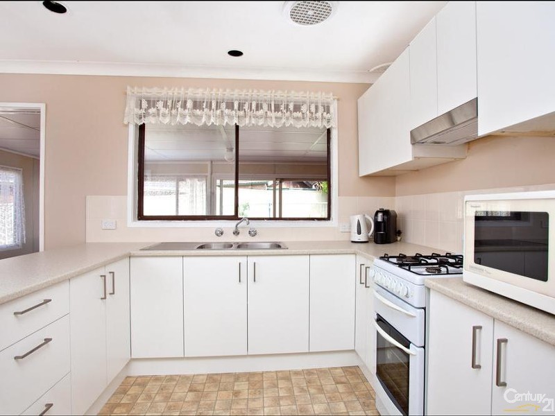 13 Columbia Road, Seven Hills NSW 2147