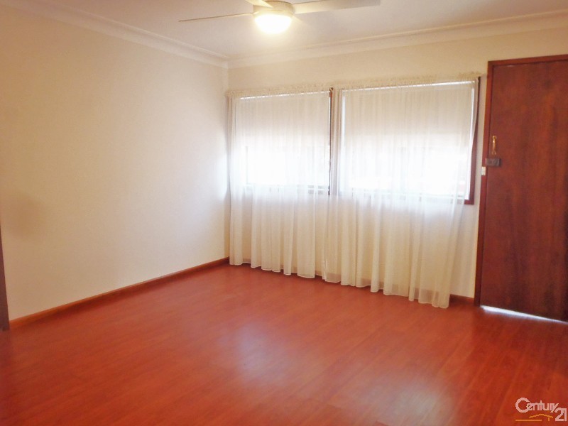 10 Charlton Road, Lalor Park NSW 2147