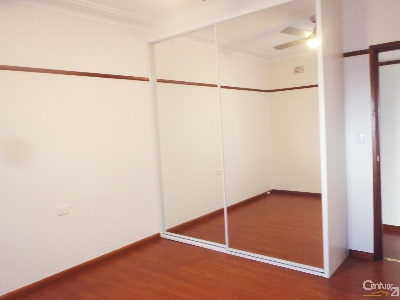 10 Charlton Road, Lalor Park NSW 2147