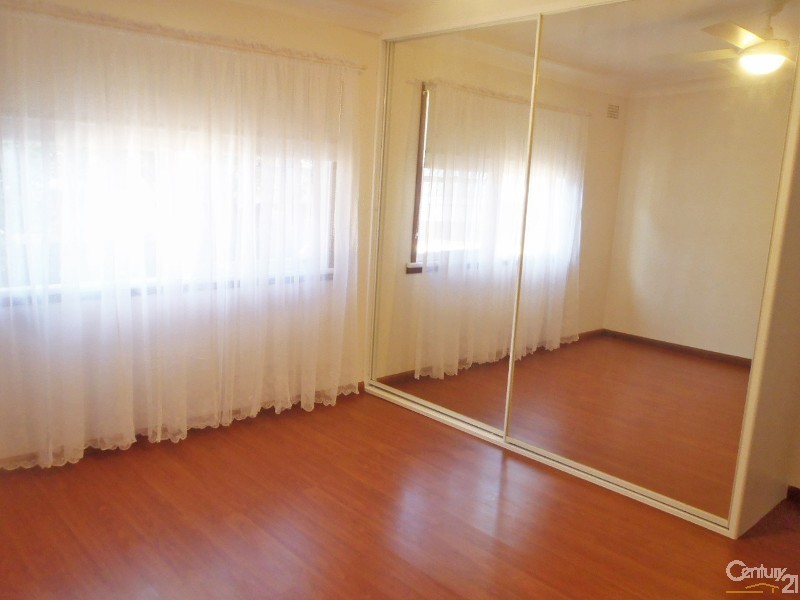 10 Charlton Road, Lalor Park NSW 2147