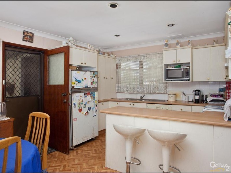 4 Limpopo Crescent, Seven Hills NSW 2147