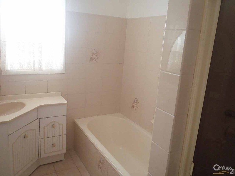 32 Carrington Street, Seven Hills NSW 2147