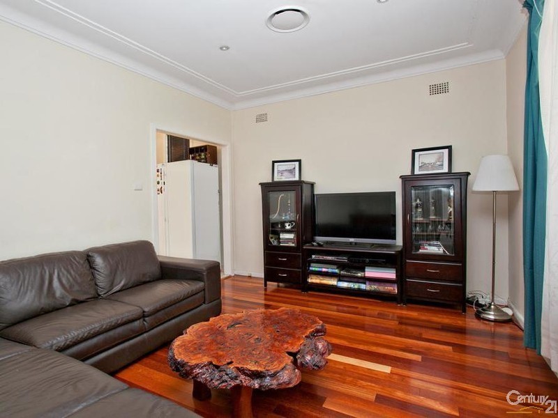 12 Oldfield Road, Seven Hills NSW 2147