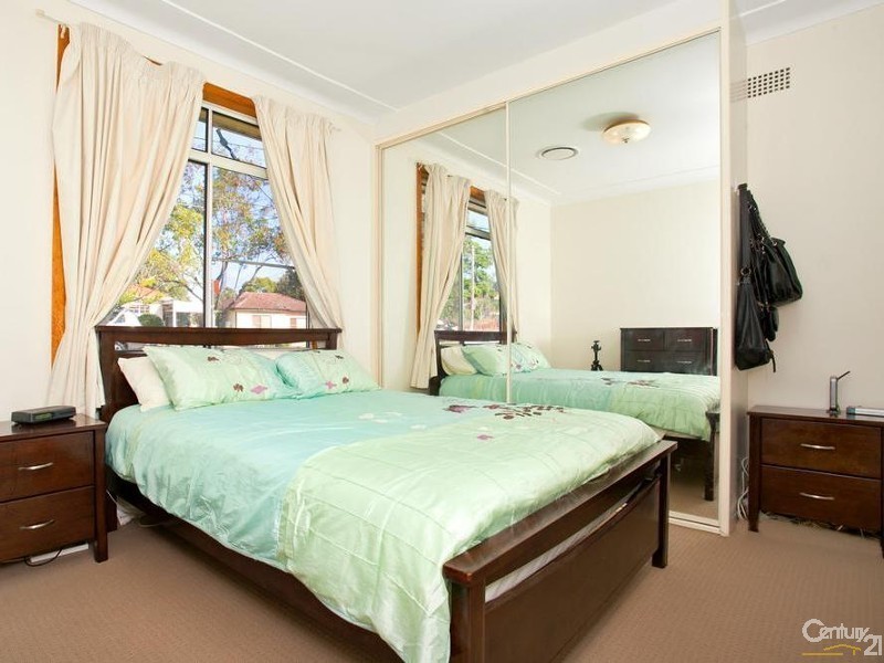 12 Oldfield Road, Seven Hills NSW 2147