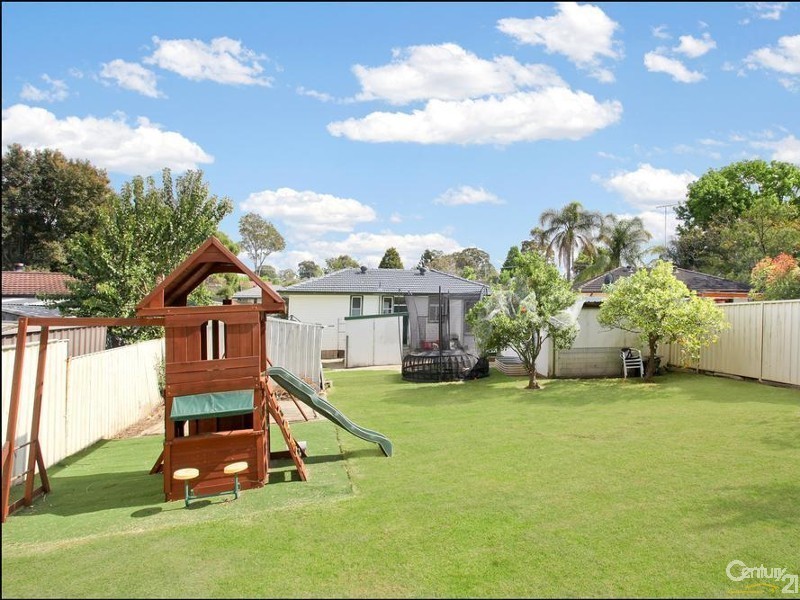 12 Gilmore Road, Lalor Park NSW 2147