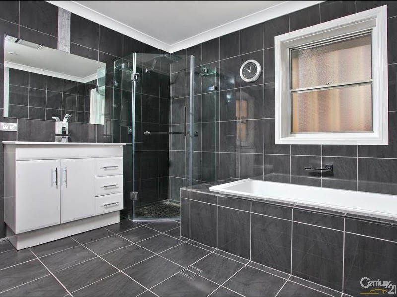 8 Danny Road, Lalor Park NSW 2147