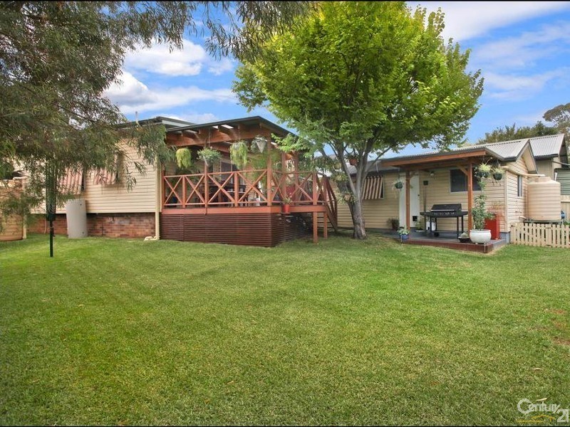 8 Danny Road, Lalor Park NSW 2147