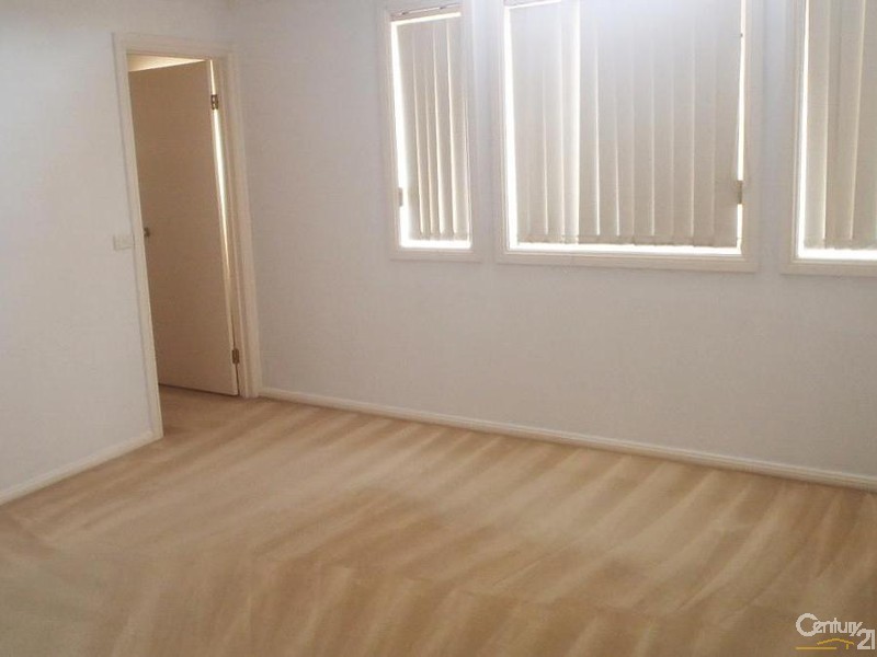 7 Knightsbridge Avenue, Glenwood NSW 2768