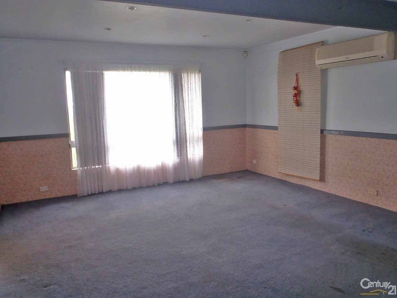 17 Rae Street, Seven Hills NSW 2147