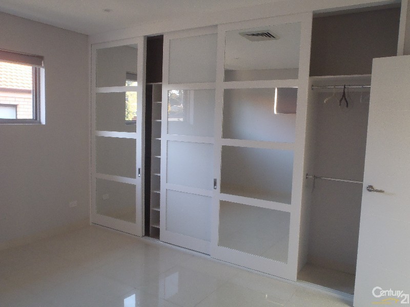 39 Leabons Lane, Seven Hills NSW 2147