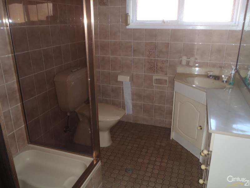 16 Michigan Road, Seven Hills NSW 2147