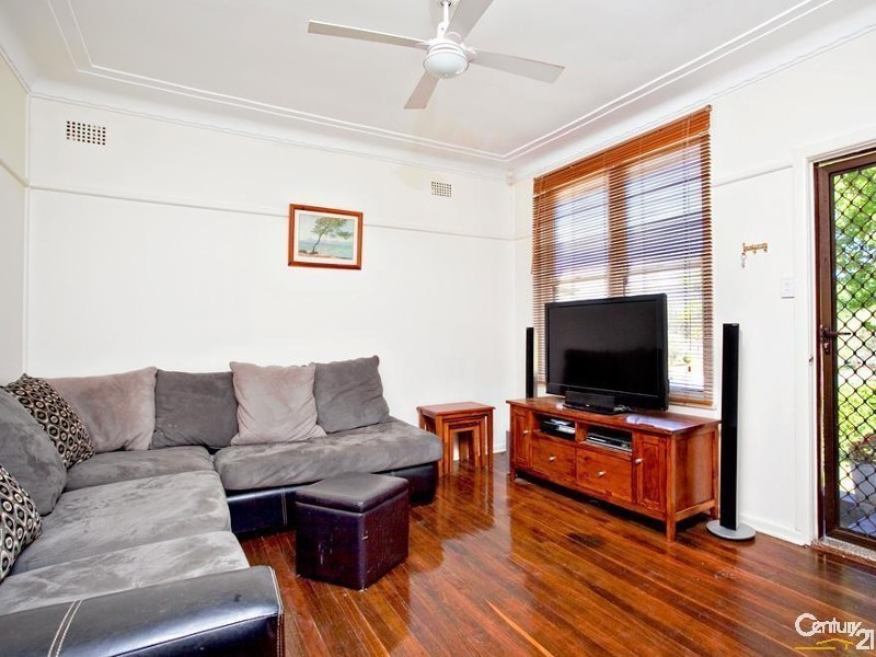 4 Radley Road, Seven Hills NSW 2147