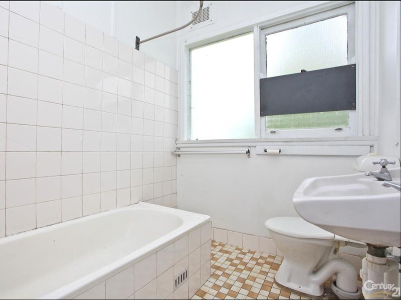 42 Moffatt Drive, Lalor Park NSW 2147