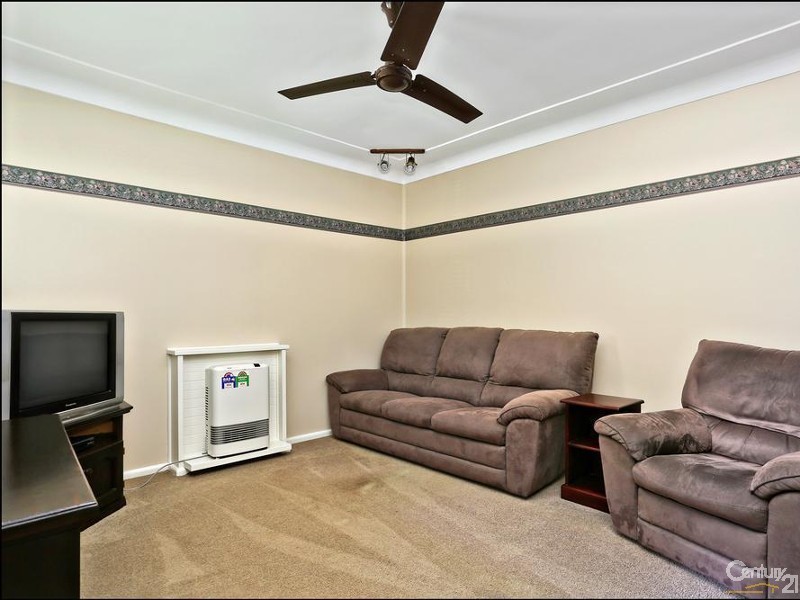 13 Hayes Road, Seven Hills NSW 2147