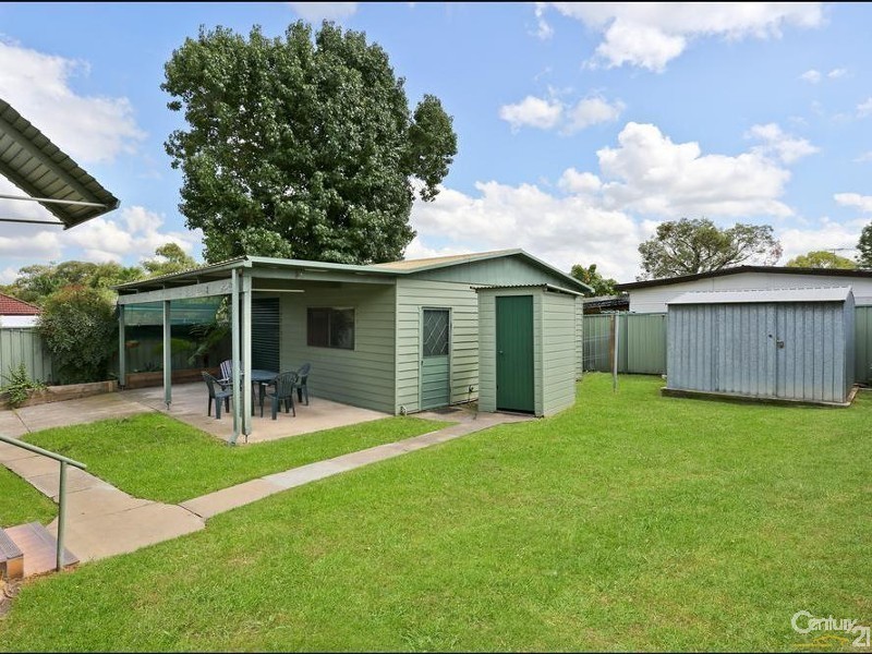 13 Hayes Road, Seven Hills NSW 2147