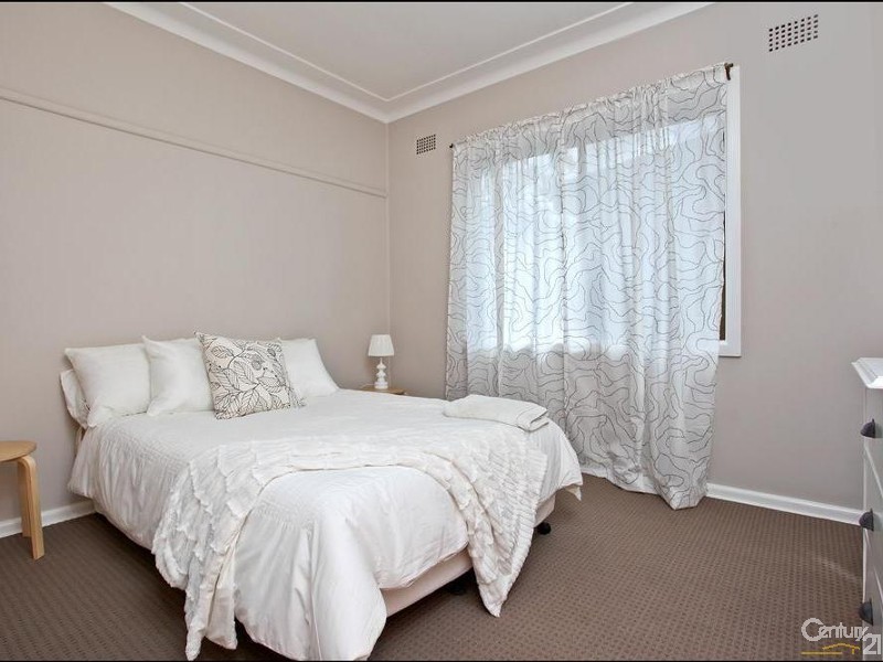 7 Koorabel Road, Lalor Park NSW 2147