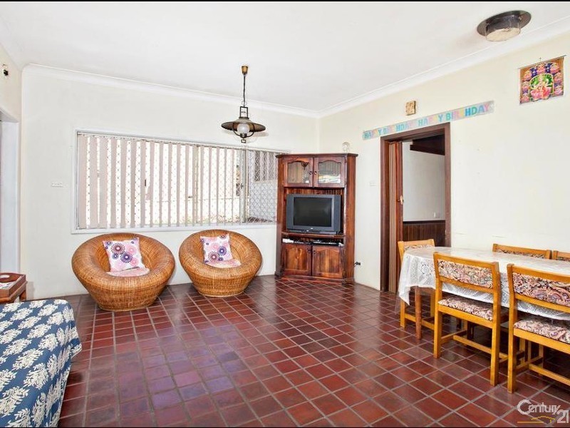 61 Seven Hills Road South, Seven Hills NSW 2147