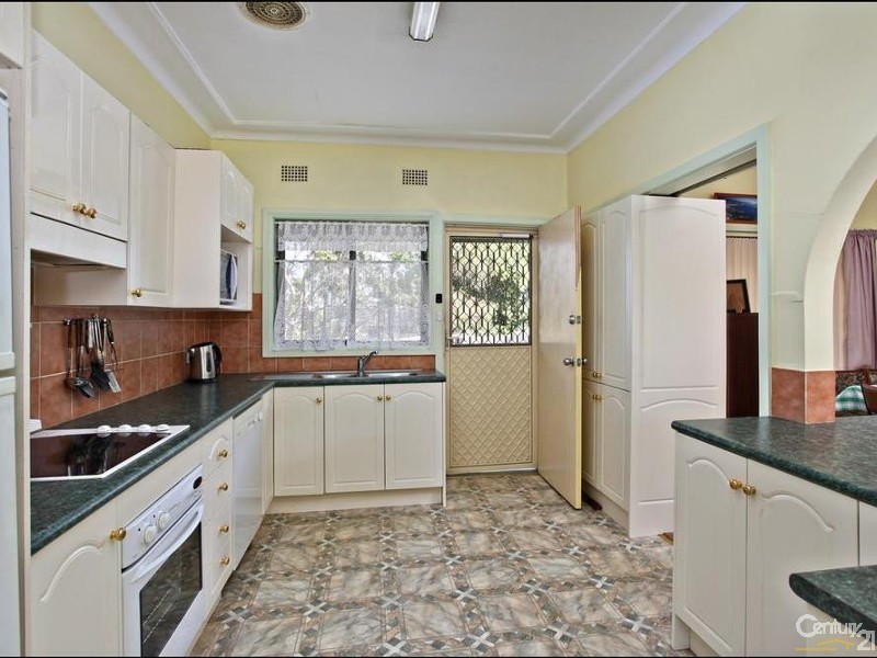 43 Haynes Avenue, Seven Hills NSW 2147