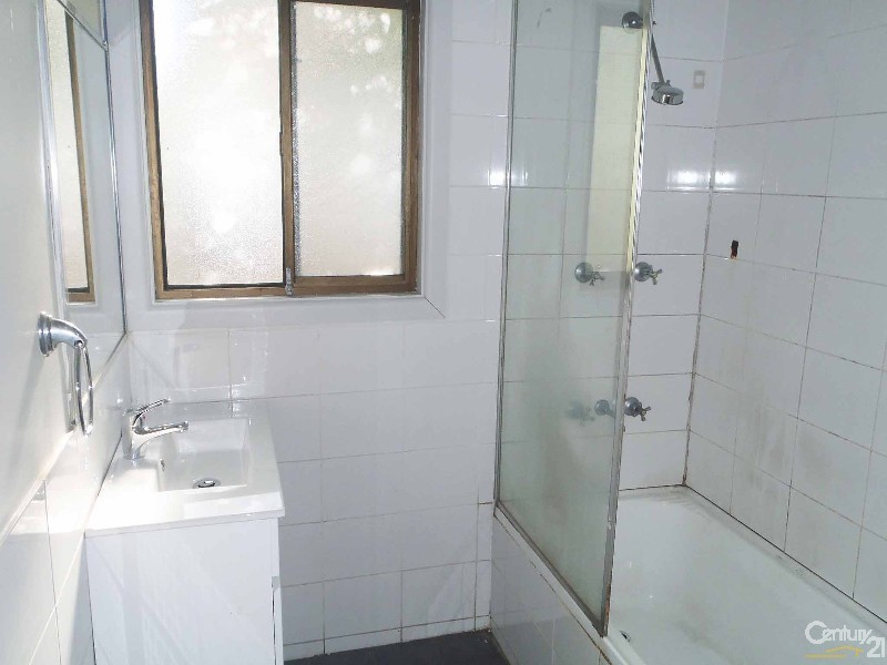 16 Pioneer Street, Seven Hills NSW 2147