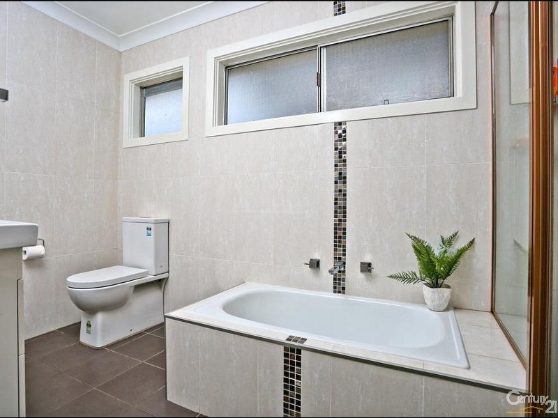 246 Cornelia Road, Toongabbie NSW 2146