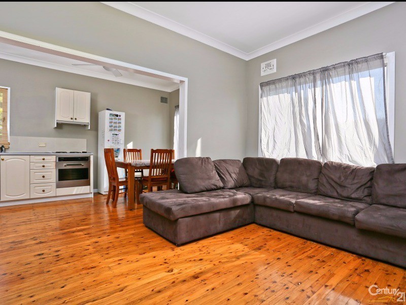 10 Danny Road, Lalor Park NSW 2147