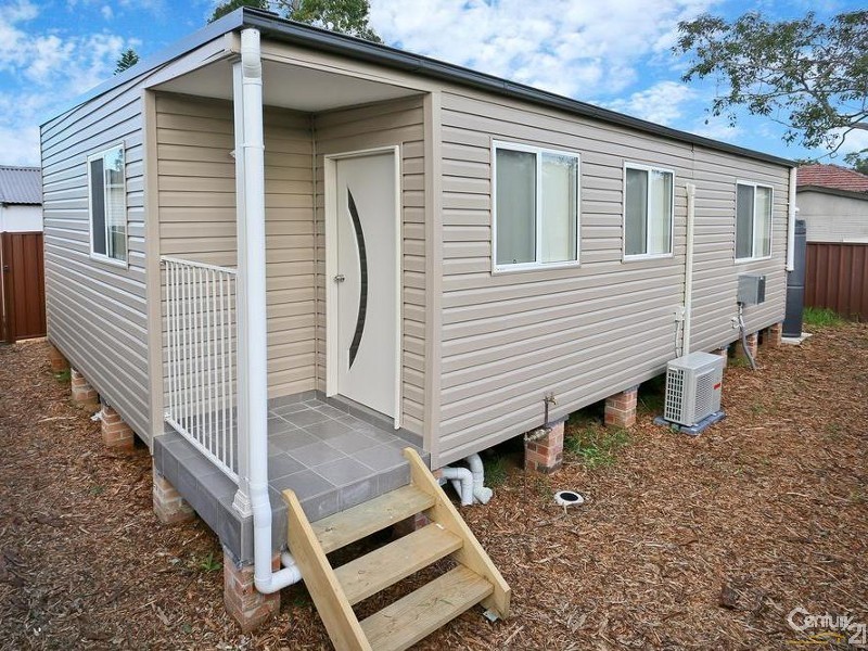 6 Monash Road, Blacktown NSW 2148