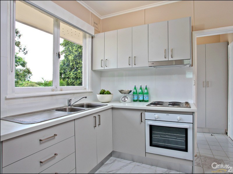 8 Iwunda Road, Lalor Park NSW 2147