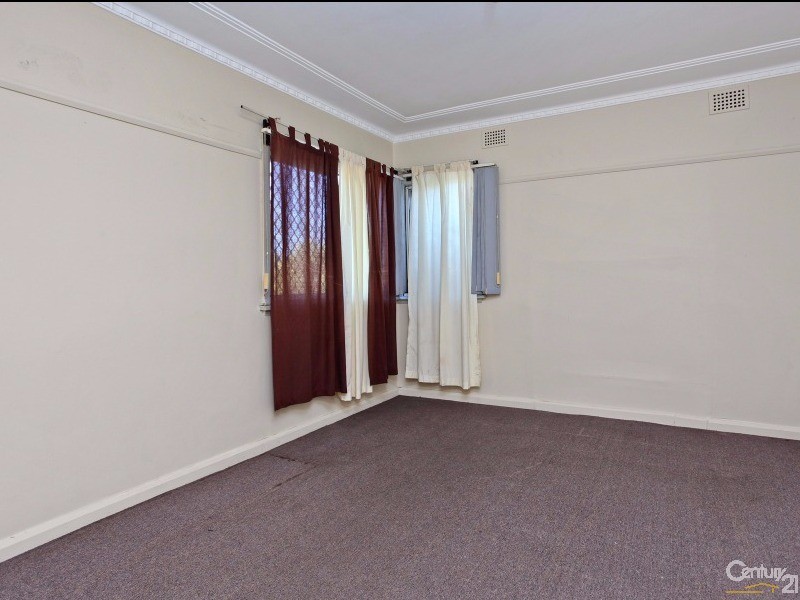 63 Cornelia Road, Toongabbie NSW 2146