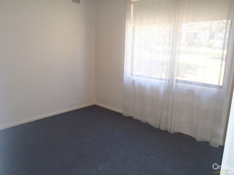 22 Pineleigh Road, Lalor Park NSW 2147