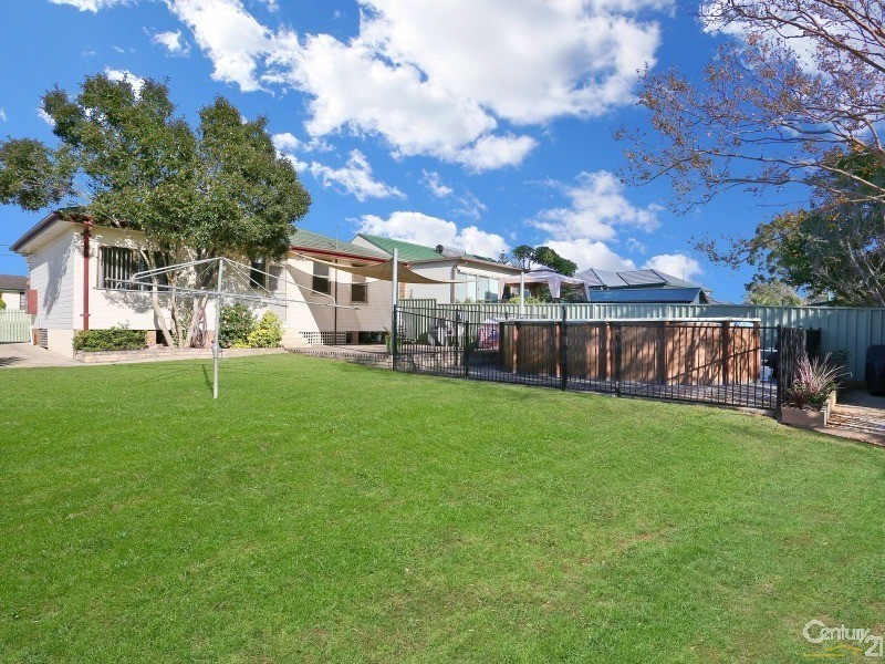 17 Hargrave Road, Lalor Park NSW 2147