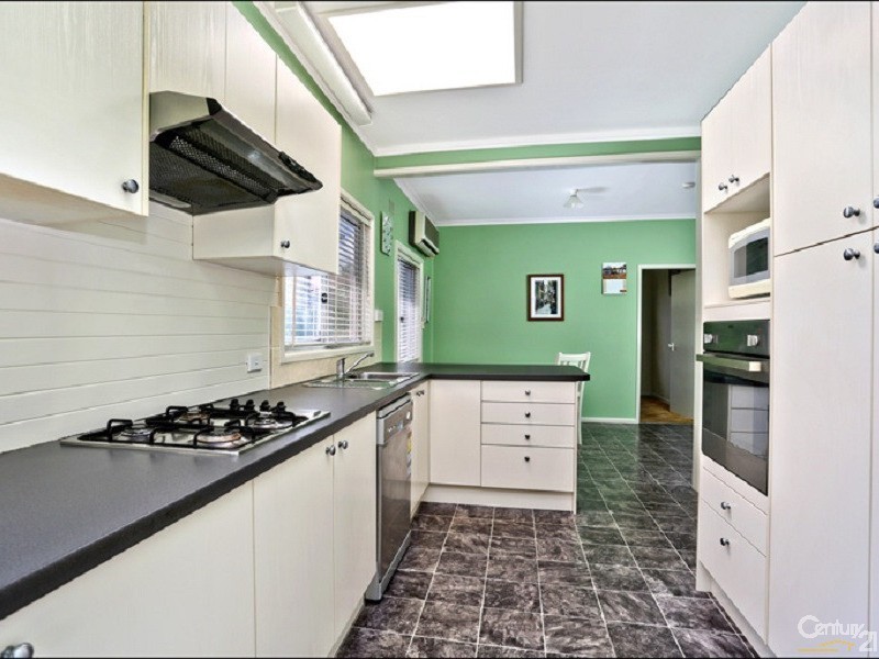 13 Hayes Road, Seven Hills NSW 2147