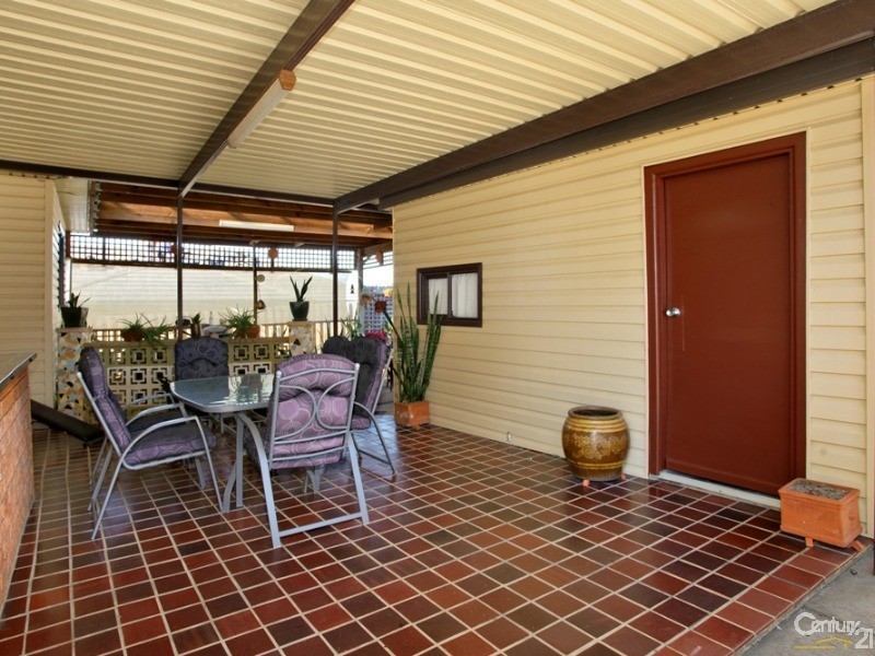 8 Holmes Street, Lalor Park NSW 2147