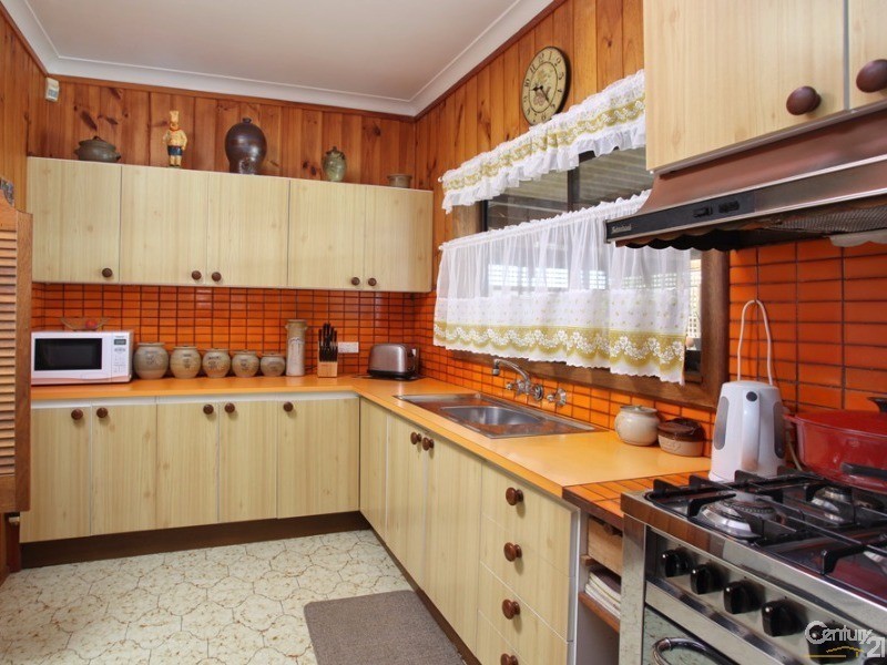 8 Holmes Street, Lalor Park NSW 2147