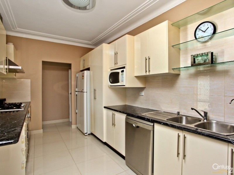 14 Hilltop Avenue, Blacktown NSW 2148