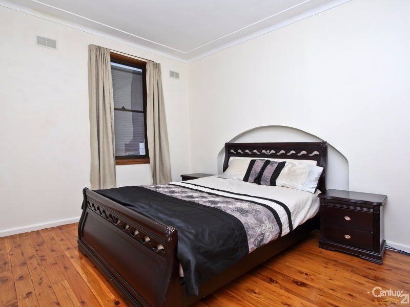 2 Holmes Street, Lalor Park NSW 2147