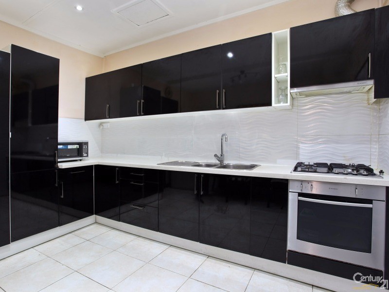 12 Wall Park Avenue, Seven Hills NSW 2147