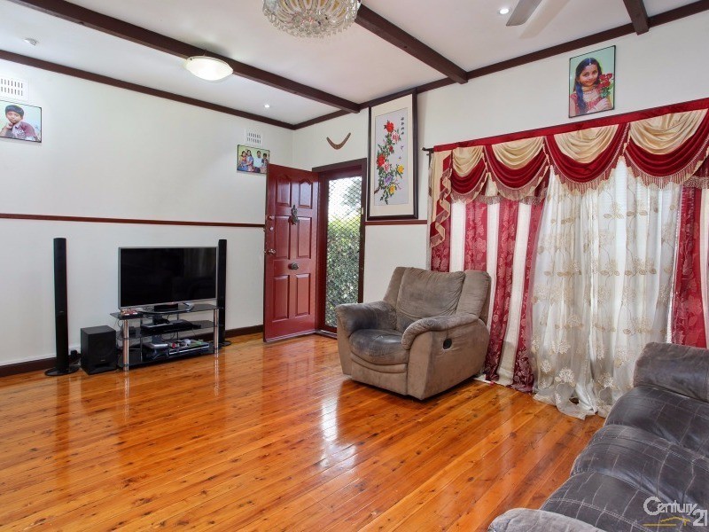 12 Wall Park Avenue, Seven Hills NSW 2147