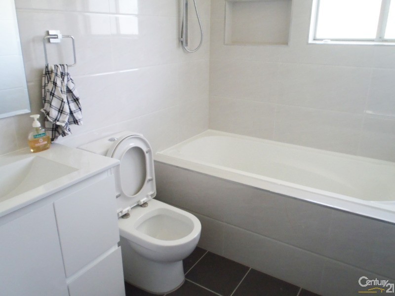 42 Moffatt Drive, Lalor Park NSW 2147