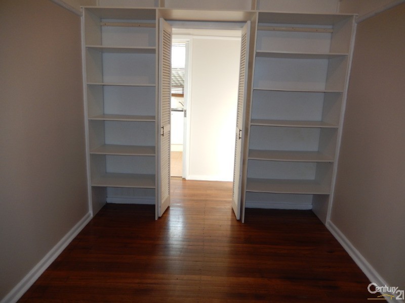 28 Stuart Mould Crescent, Lalor Park NSW 2147