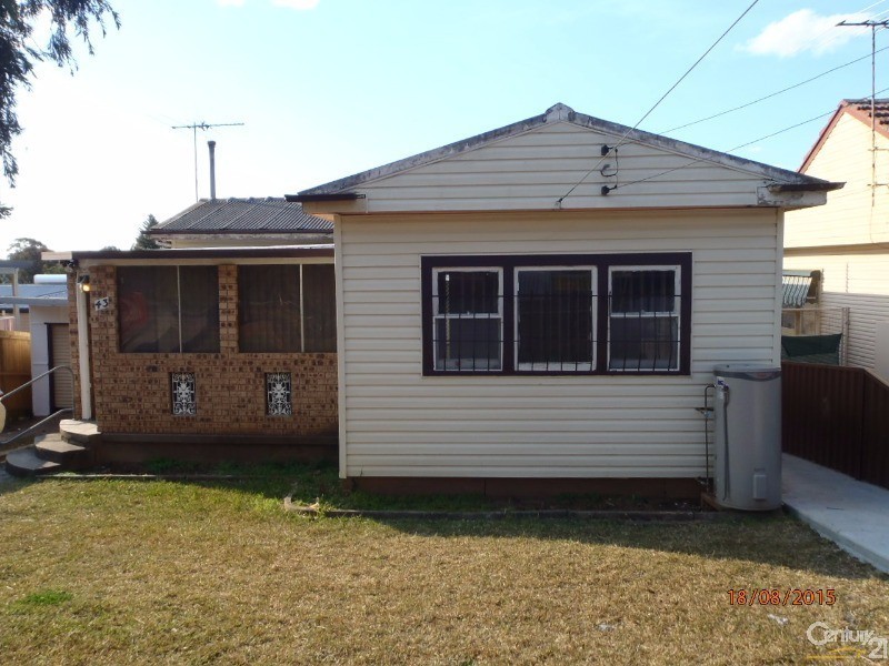 43 Hayes Road, Seven Hills NSW 2147