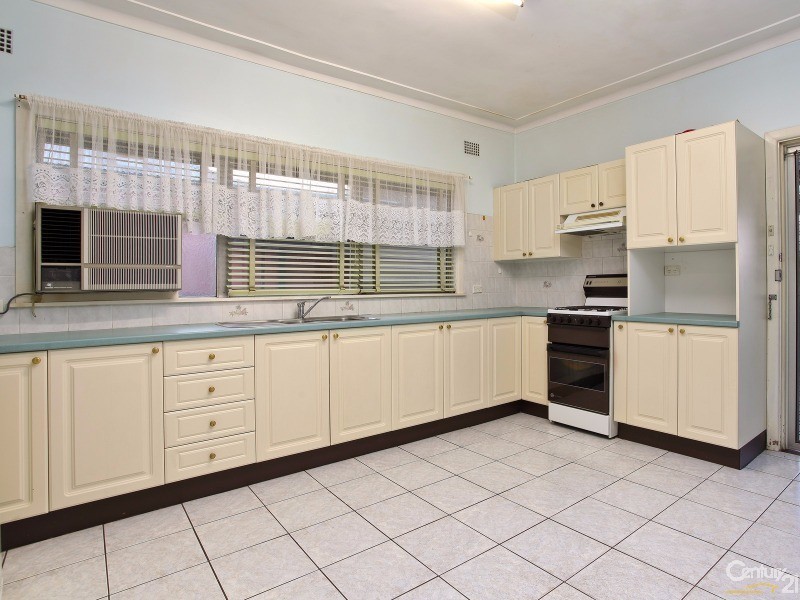 35 Wall Park Avenue, Seven Hills NSW 2147