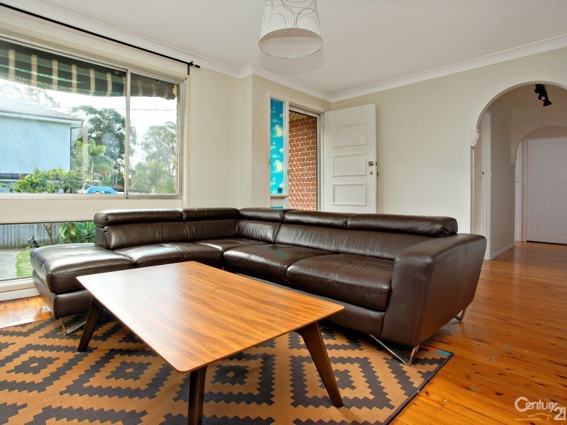 8 Raphael Place, Old Toongabbie NSW 2146