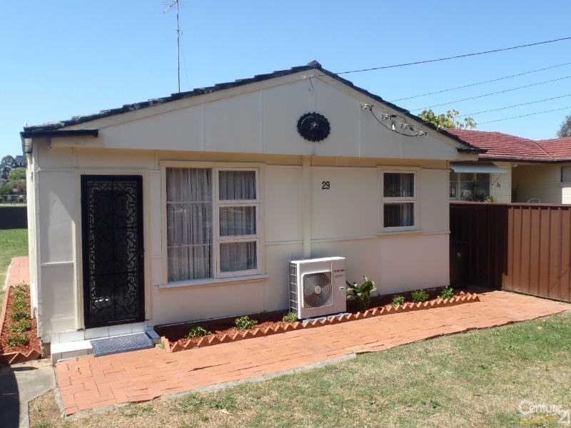 29 Hereward Hwy, Blacktown NSW 2148
