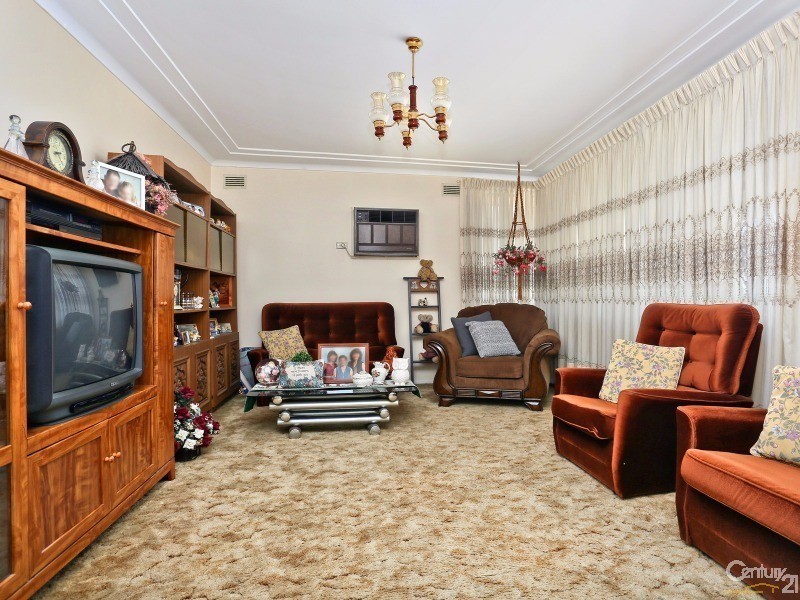 27 Cooinda St, Seven Hills NSW 2147