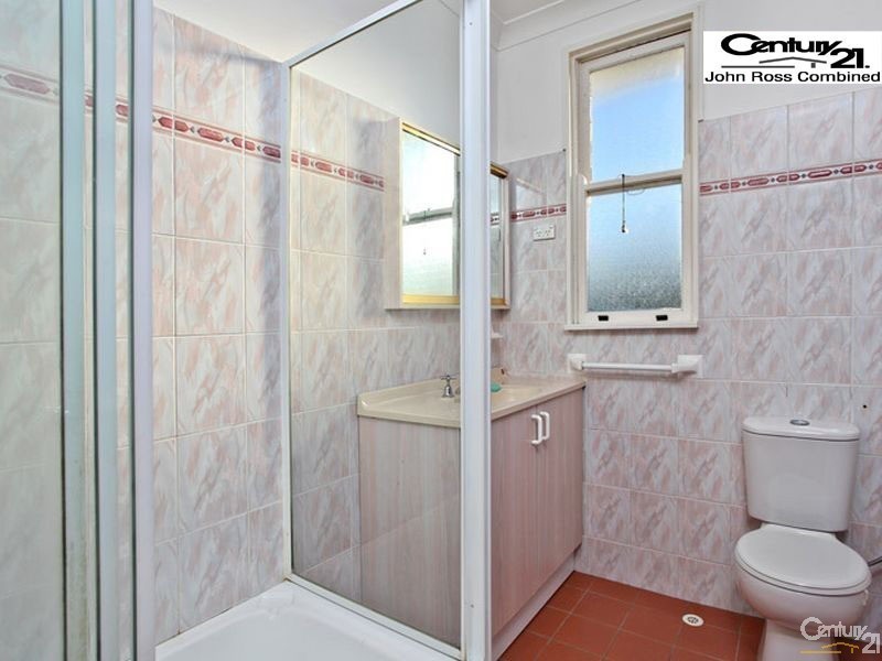 18 Sturt Street, Lalor Park NSW 2147