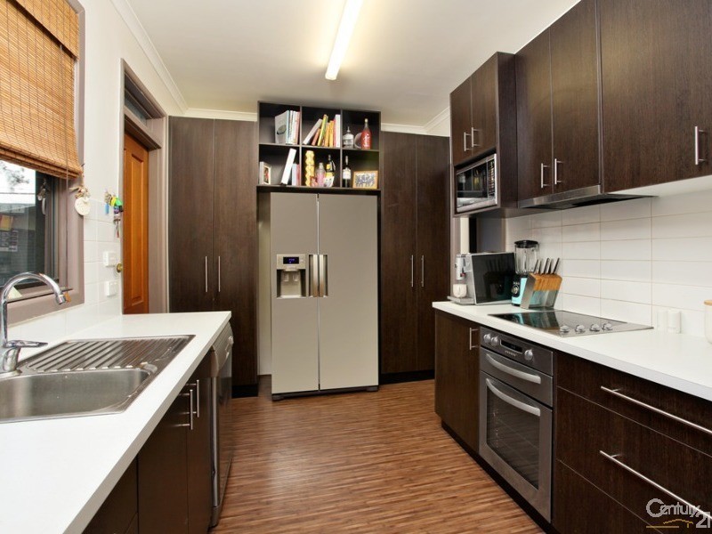 2  Charlton Road, Lalor Park NSW 2147